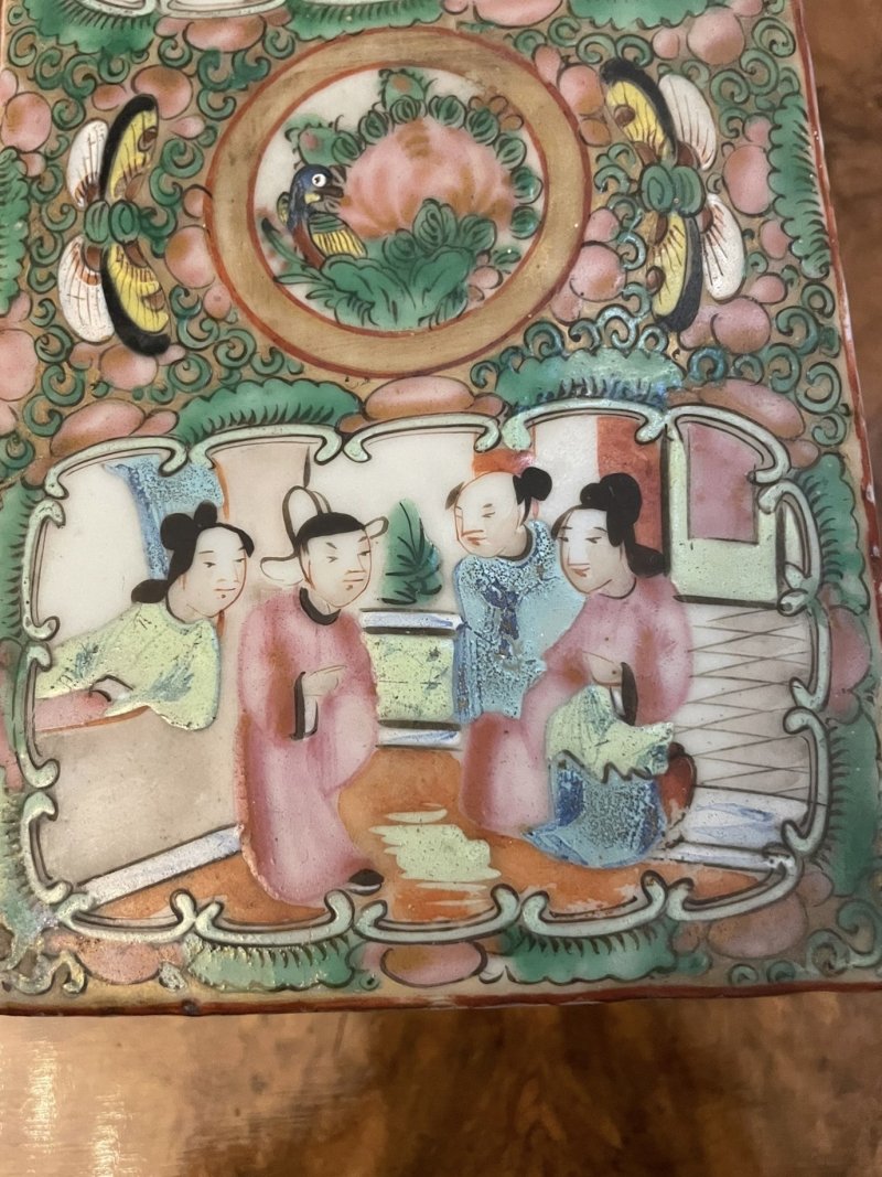 Antique 19th Century Quality Chinese Famille Rose Canton Lidded Pen Box - Image 9